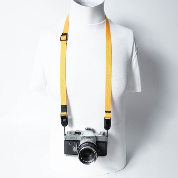 Leash Camera Strap Slim Yellow Adjustable w/2x Peak Design Anchors - Picture 3 of 6